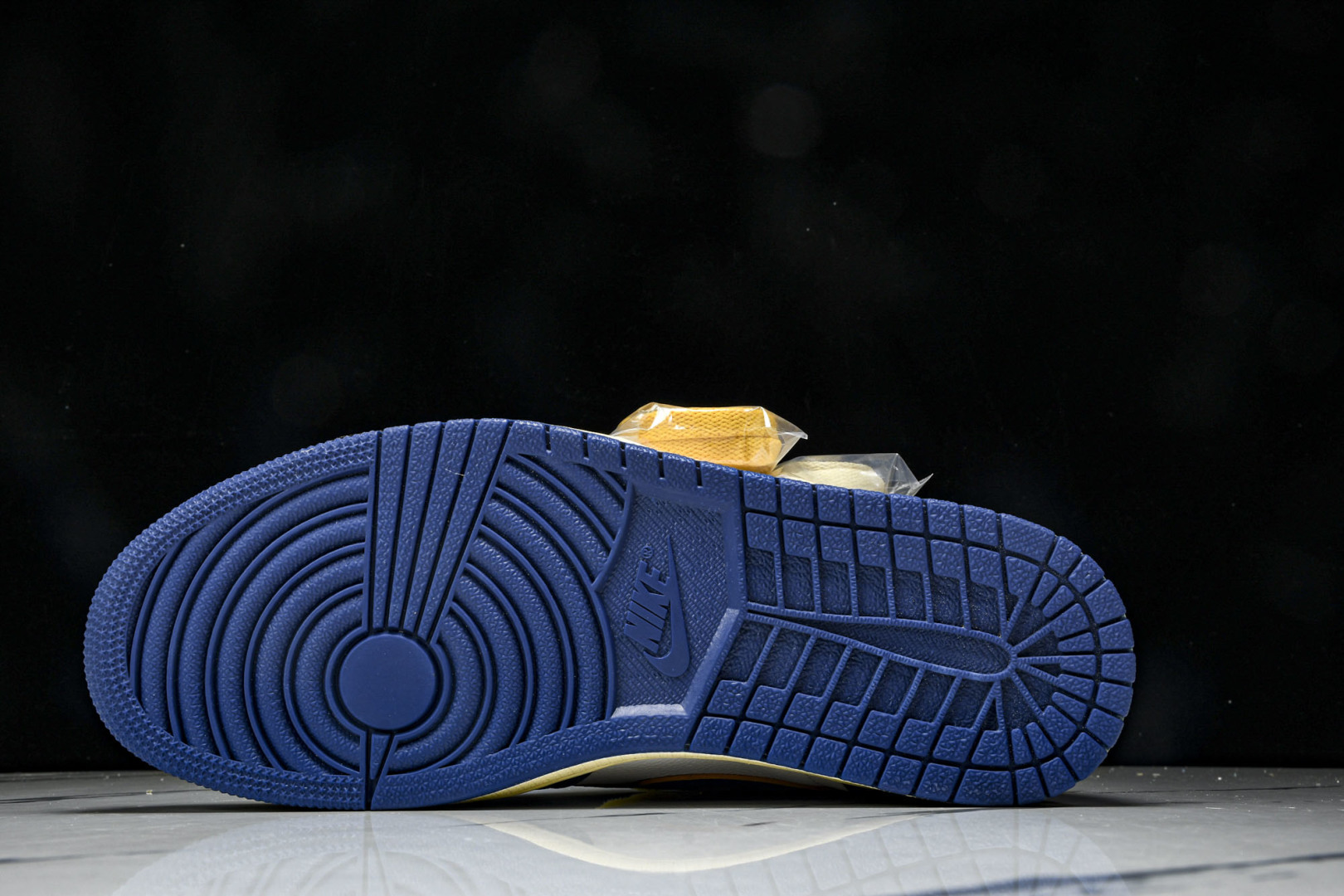 AJ高帮 尺码40-47.5

纯原版出品-Air Jordan 1 x Union AJ1 乔1 限量
