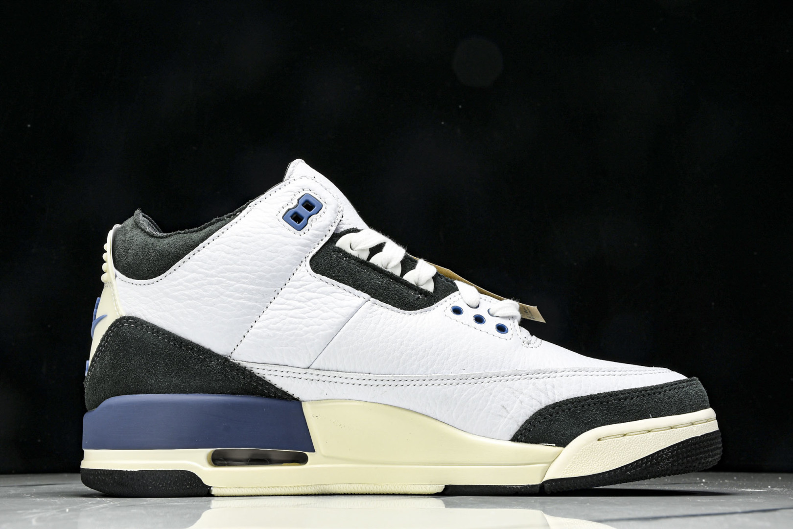 AJ3 尺码39-47.5

纯原版出品- Air Jordan 3 Retro OG SP Diffu