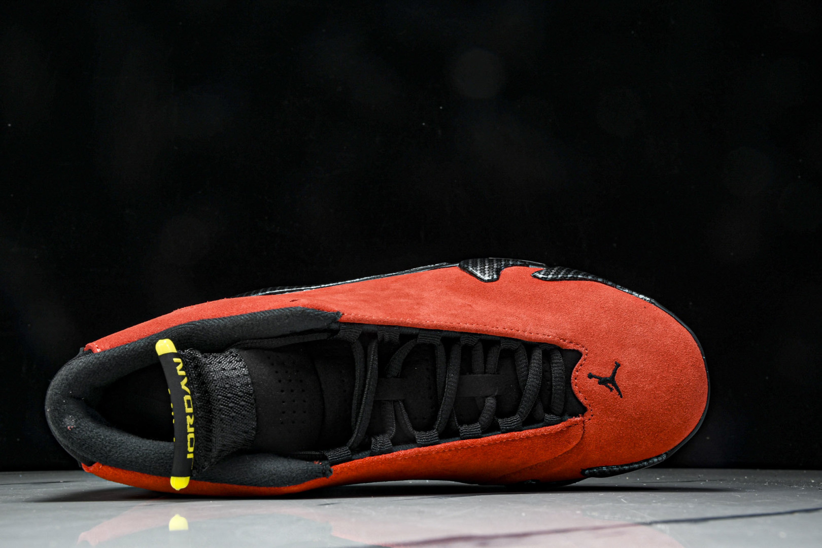 AJ14 尺码39-47.5

纯原版出品-Air Jordan 14 Retro Ferrari (2