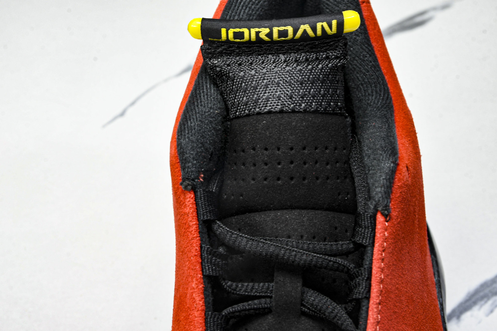 AJ14 尺码39-47.5

纯原版出品-Air Jordan 14 Retro Ferrari (2