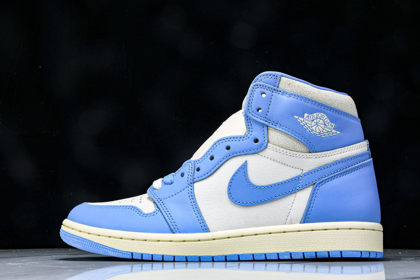 AJ1高帮 尺码40-48.5

纯原版出品-Air Jordan 1 Retro High OG UN