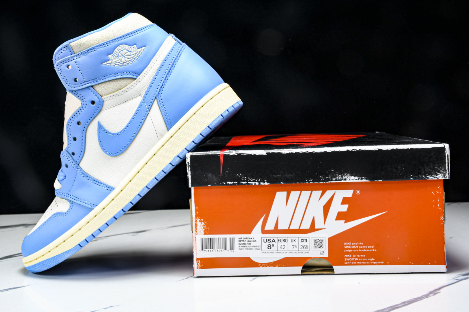AJ1高帮 尺码40-48.5

纯原版出品-Air Jordan 1 Retro High OG UN