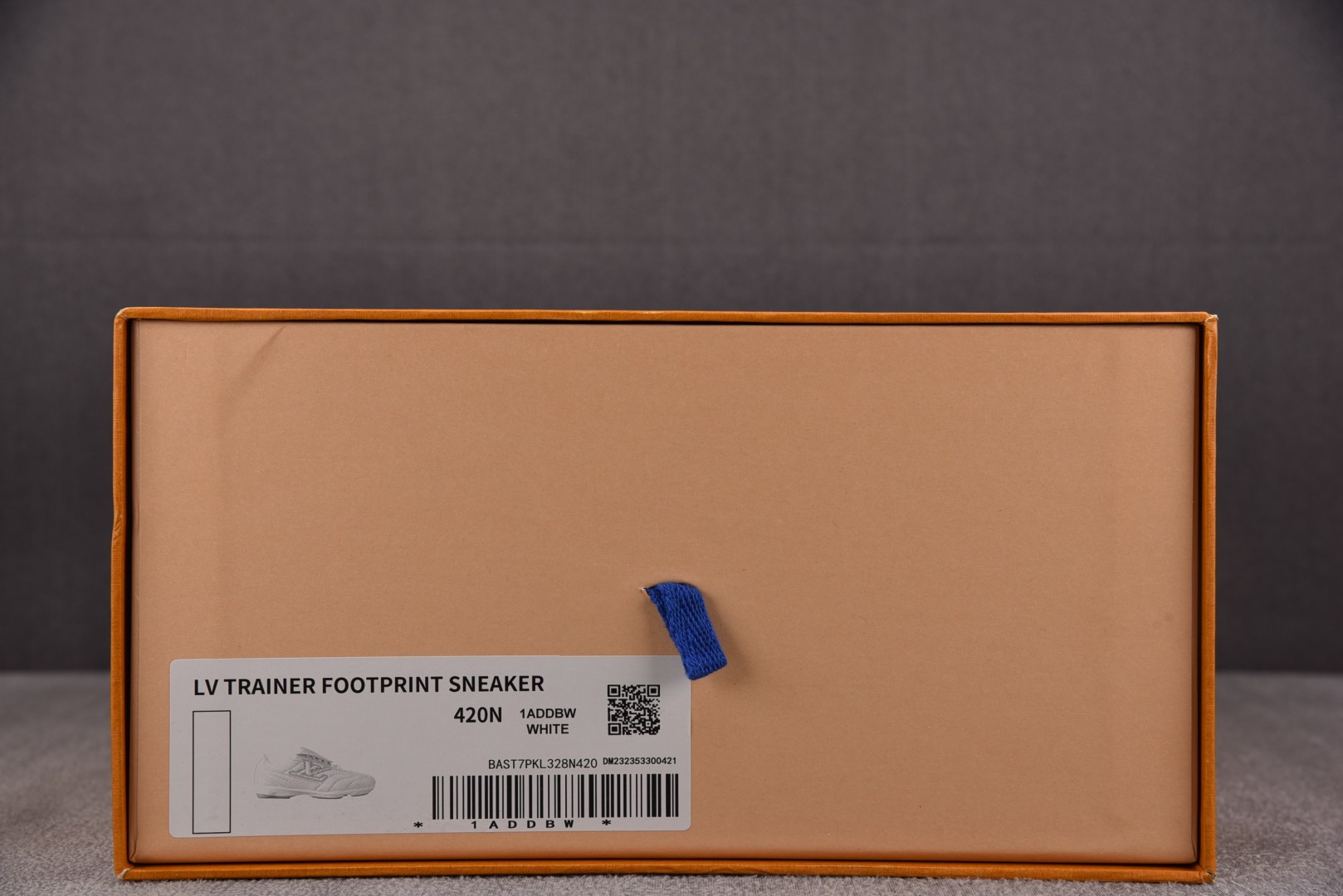 LV驴牌 尺码39-45

纯原出品-LOUIS VUITTON Footprint 球鞋 白色 YZ0