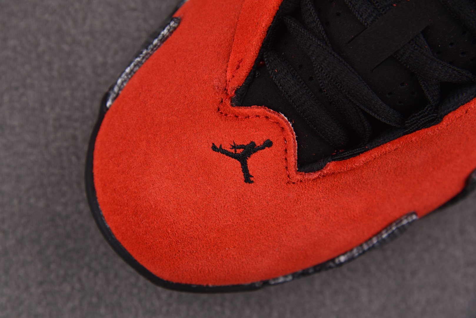 AJ14 尺码39-47.5

纯原版出品-Air Jordan 14 Retro Ferrari (2