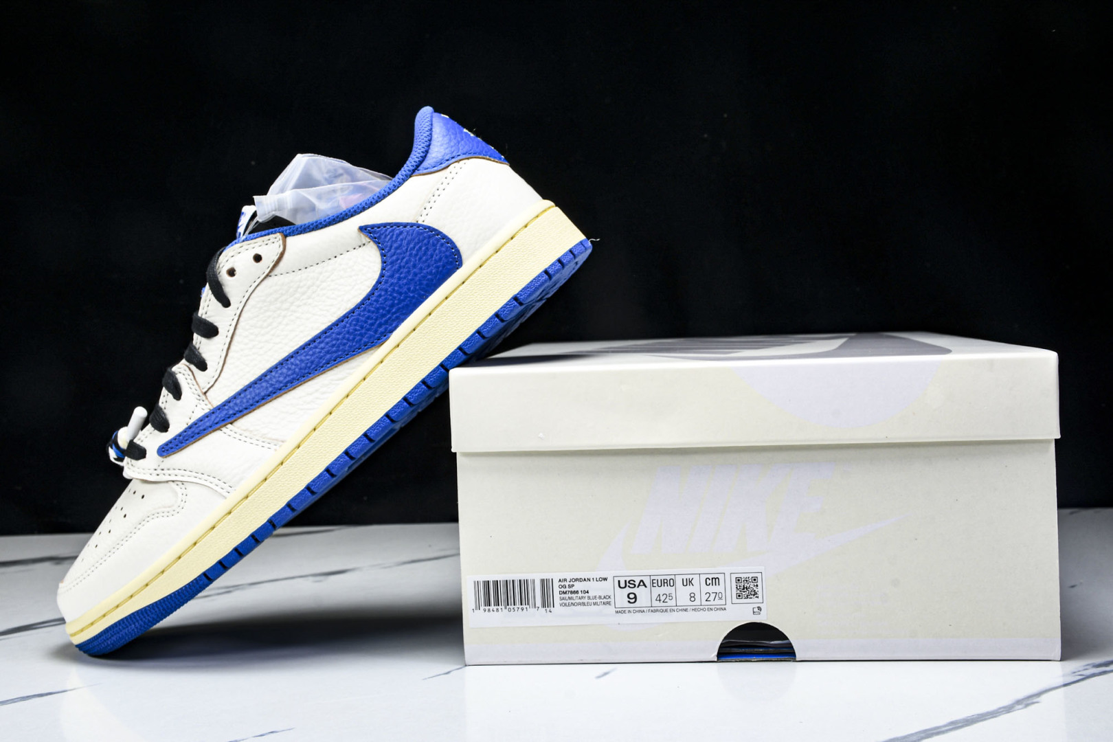 新版
AJ倒钩白蓝 尺码36-48.5

纯原出品-Fragment Design x Travis S