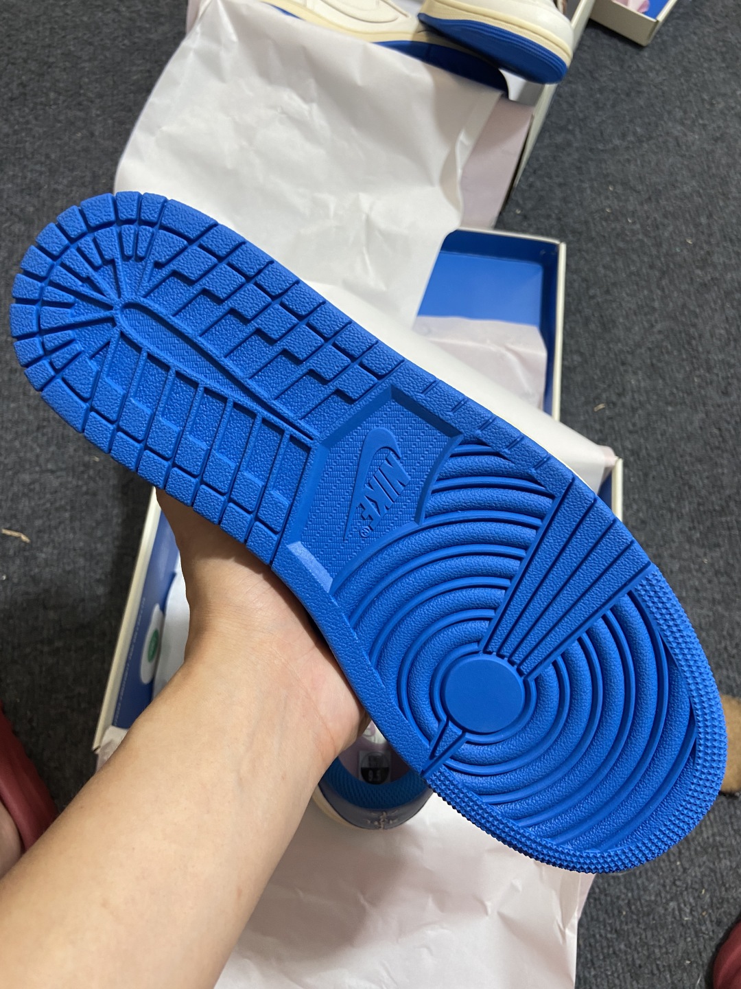 AJ 倒钩LOW 尺码36-48.5

纯原版出品-Fragment Design x Travis S