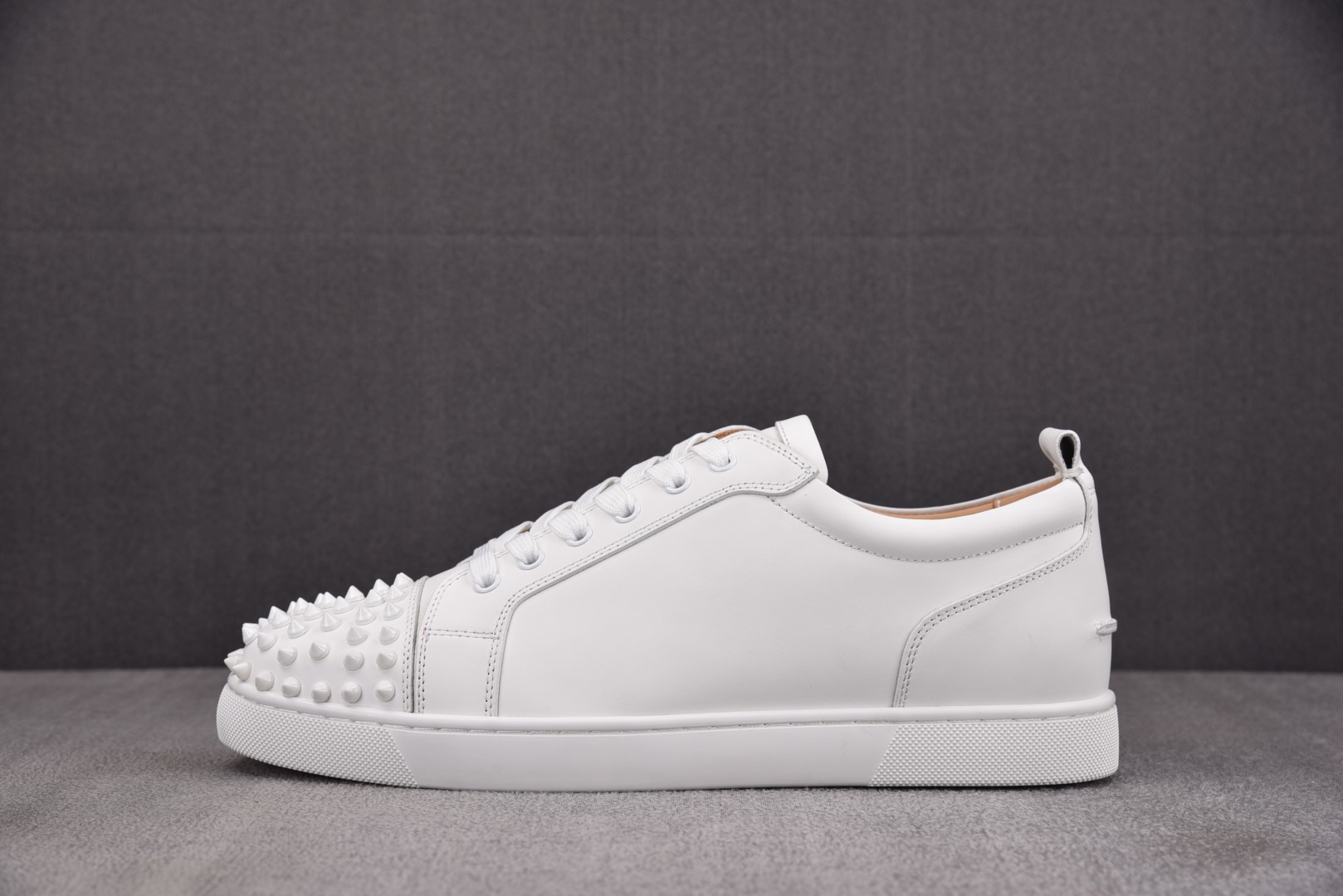 CL路铂廷 尺码40-46

纯原版出品-Christian Louboutin Louis Junio