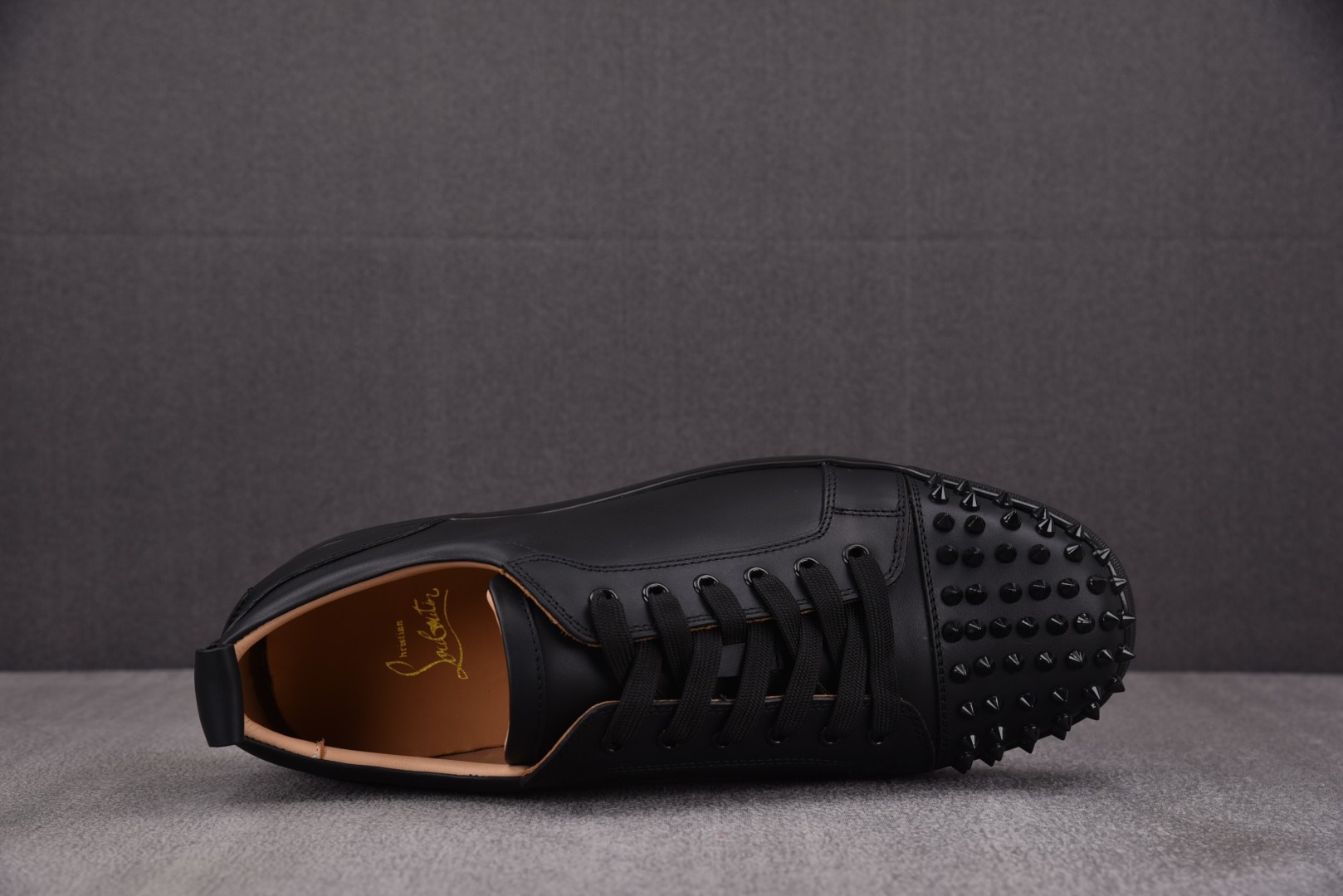 CL路铂廷 尺码40-46

纯原版出品-Christian Louboutin Louis Junio