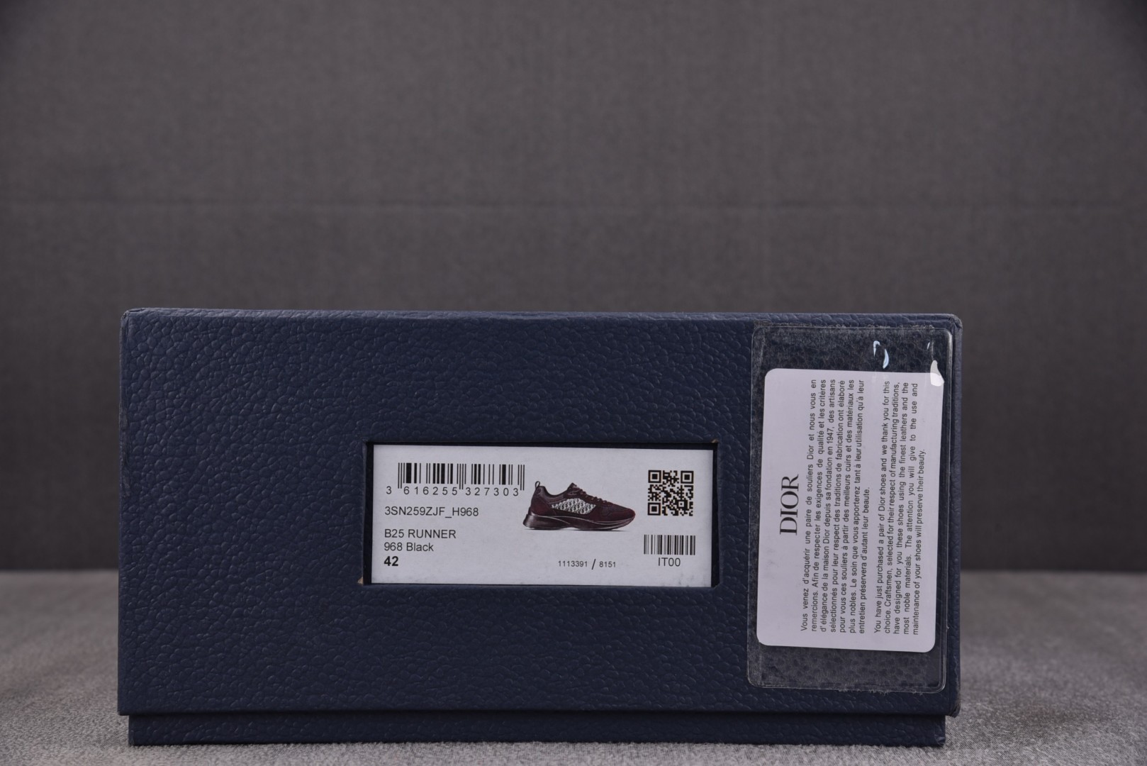 Dior 尺码40-46

纯原版出品-Dior B25 Runner Black 黑色绒面 YZ022