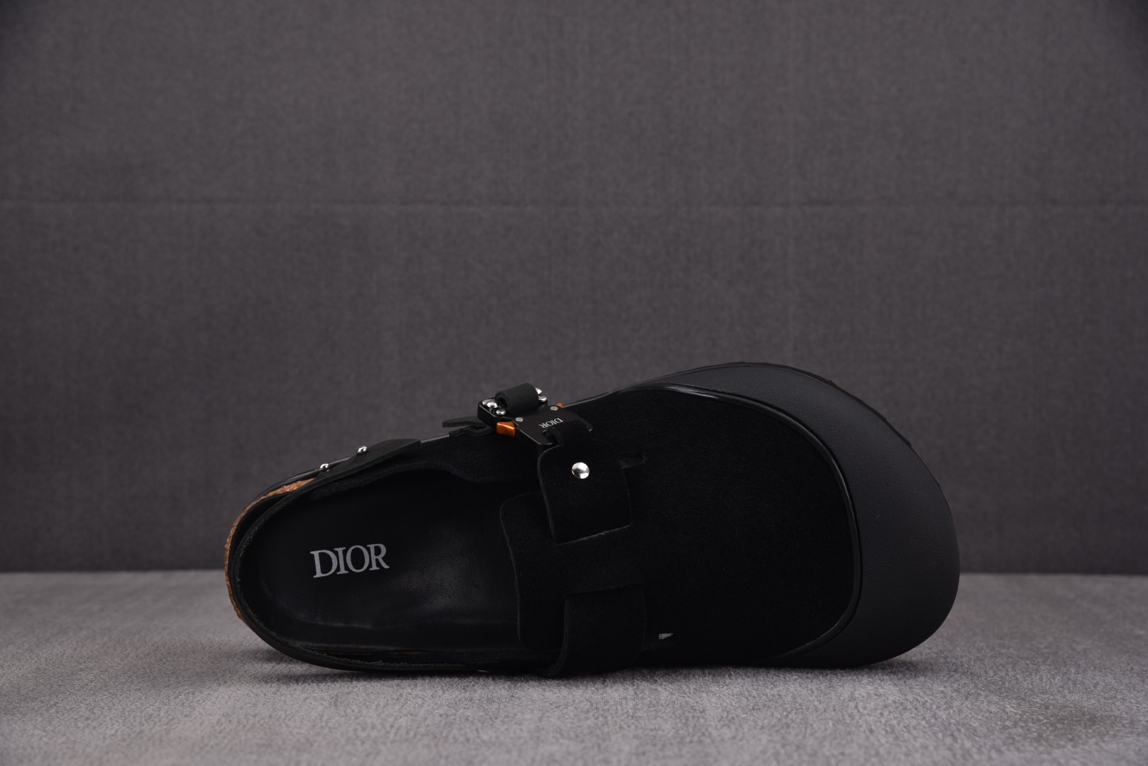 Dior 尺码34-46

纯原版出品-DIOR x Birkenstock Tokio Black 黑