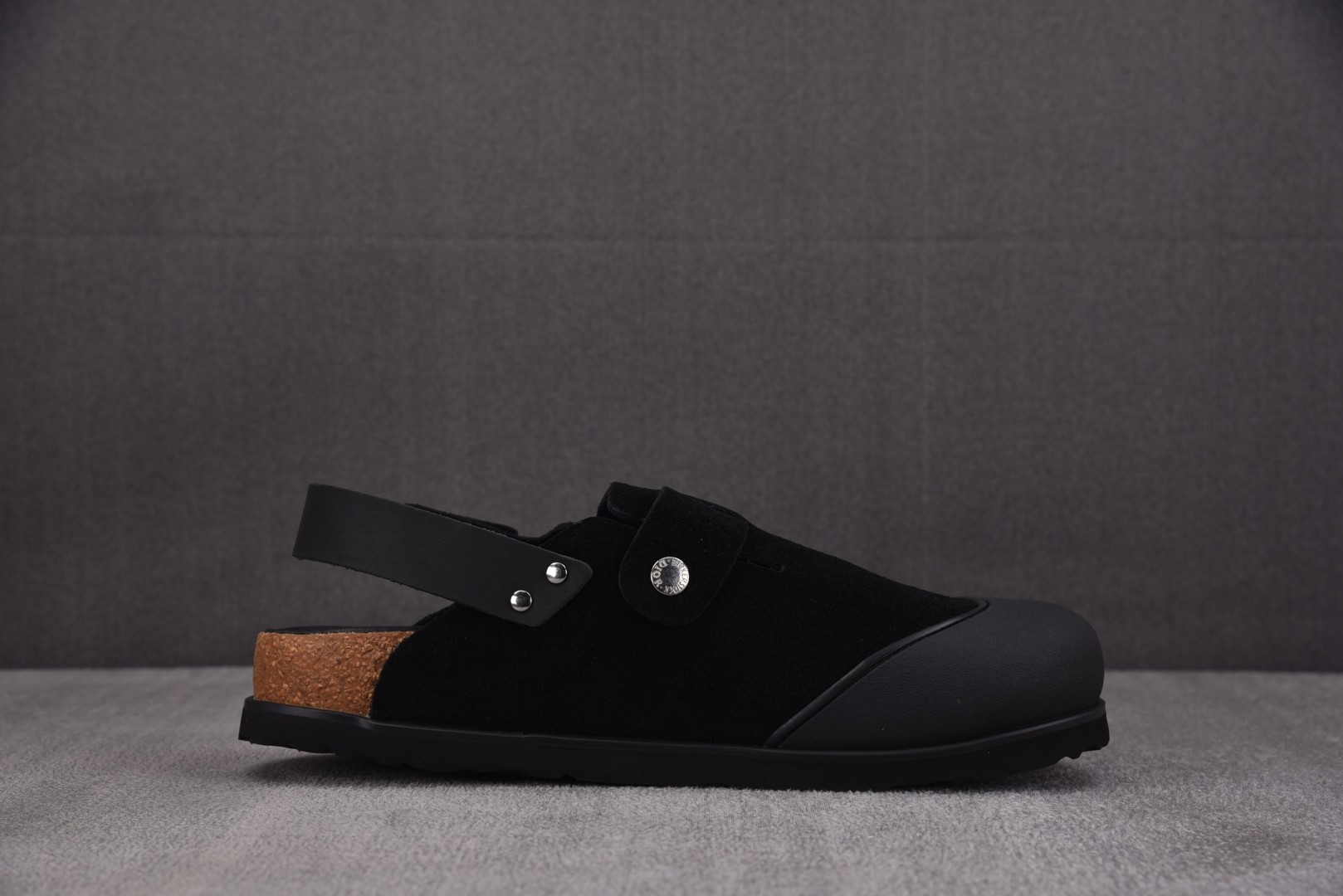 Dior 尺码34-46

纯原版出品-DIOR x Birkenstock Tokio Black 黑