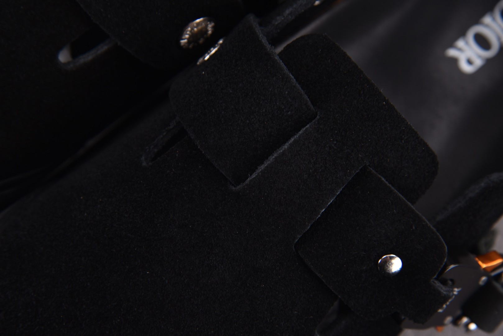 Dior 尺码34-46

纯原版出品-DIOR x Birkenstock Tokio Black 黑