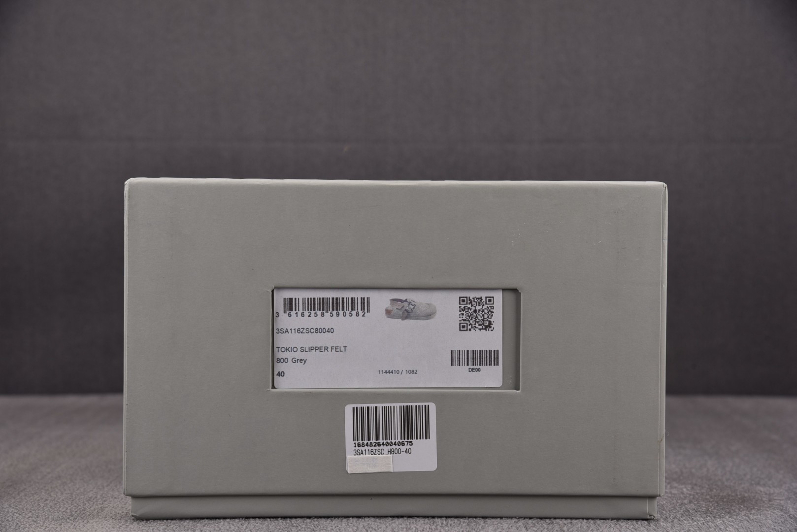 Dior 尺码34-46

纯原版出品-DIOR x Birkenstock Tokio Grey 烟灰