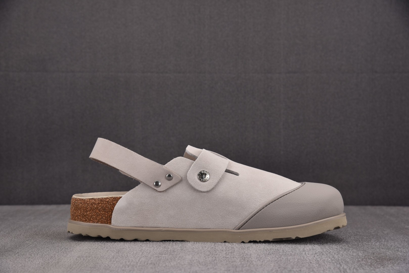 Dior 尺码34-46

纯原版出品-DIOR x Birkenstock Tokio Sand 沙色
