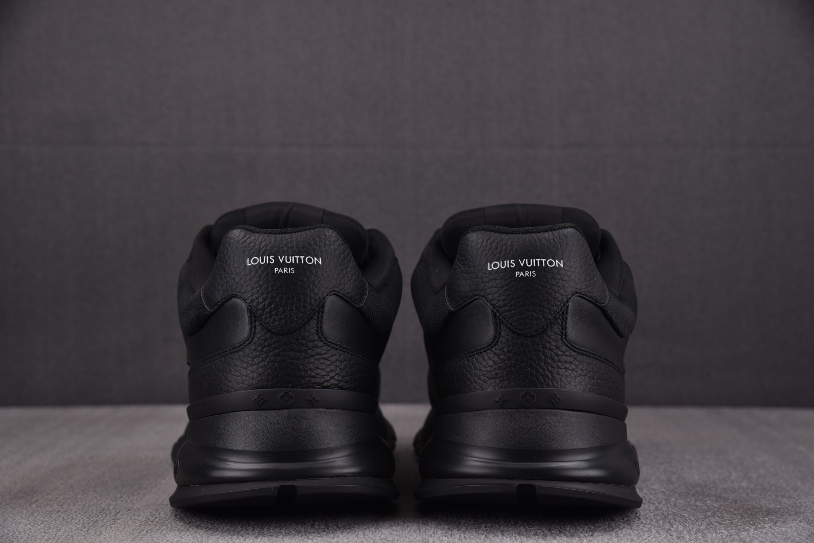 LV 尺码39-46

纯原版出品-LOUIS VUITTON 2025 Classic Black 黑