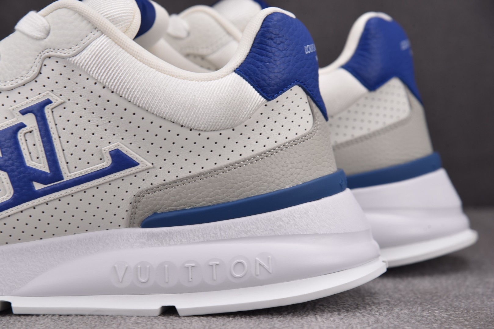 LV 尺码39-46

纯原版出品-LOUIS VUITTON 2025 Classic White B