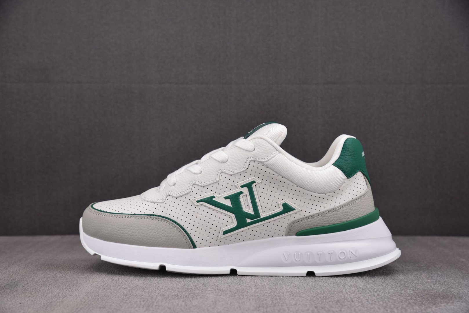 LV 尺码39-46

纯原版出品-LOUIS VUITTON 2025 Classic White G