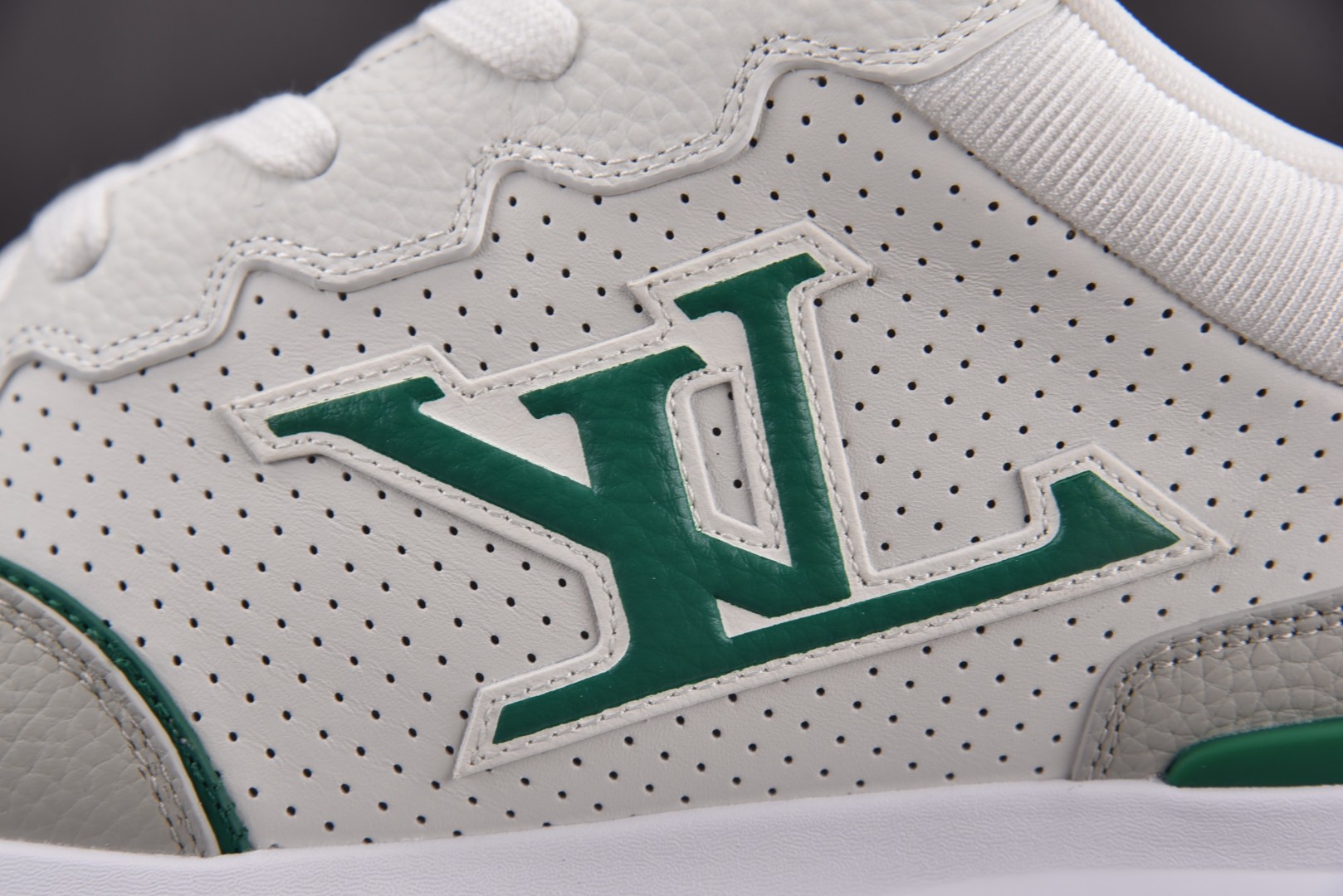 LV 尺码39-46

纯原版出品-LOUIS VUITTON 2025 Classic White G