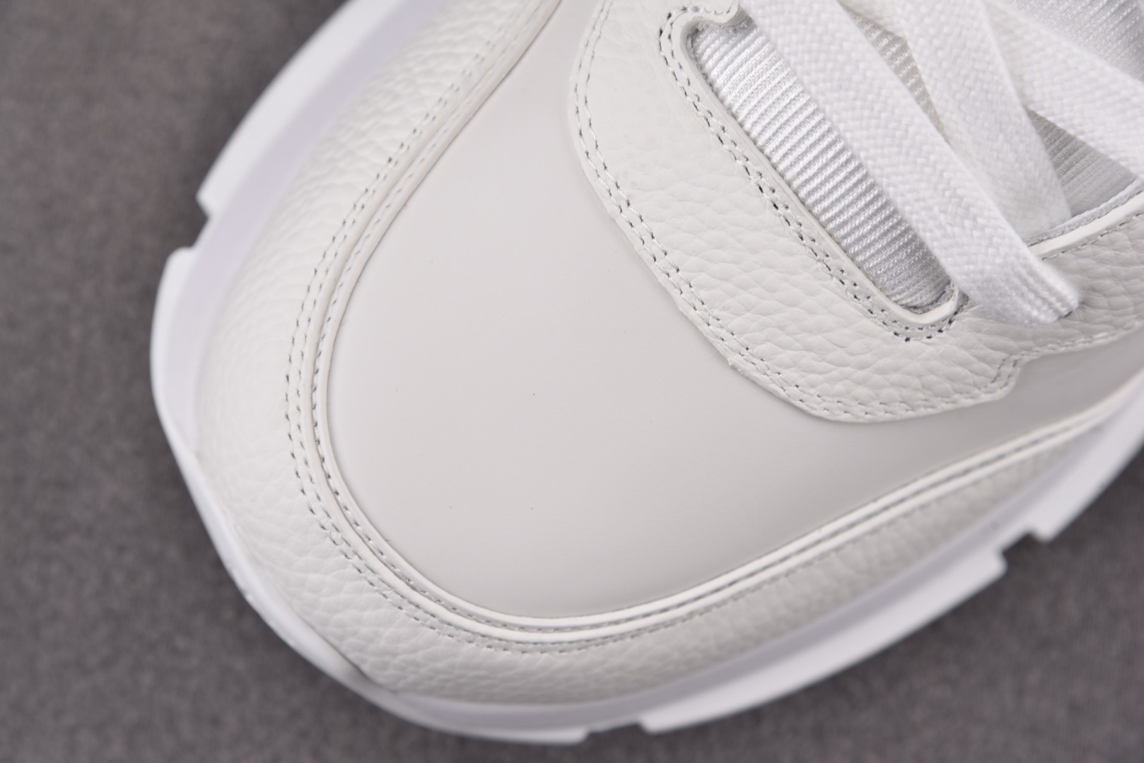 LV 尺码39-46

纯原版出品-LOUIS VUITTON 2025 Classic White 白