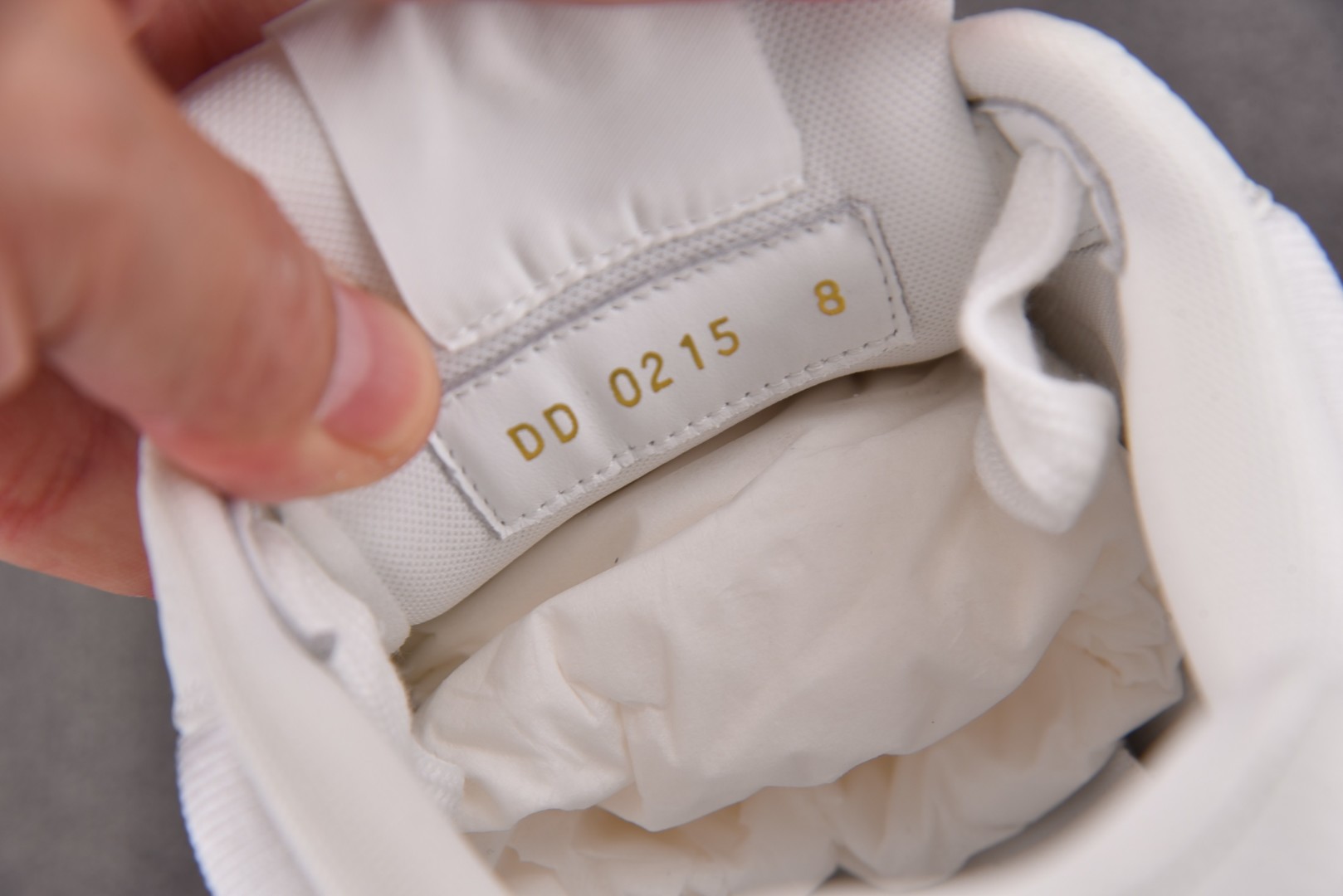 LV 尺码39-46

纯原版出品-LOUIS VUITTON 2025 Classic White 白