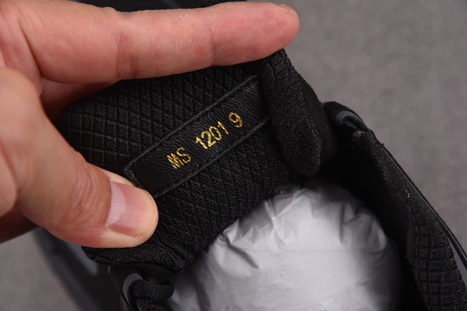 LV 尺码40-46

纯原版出品-LOUIS VUITTON Runner Tatic Black 黑