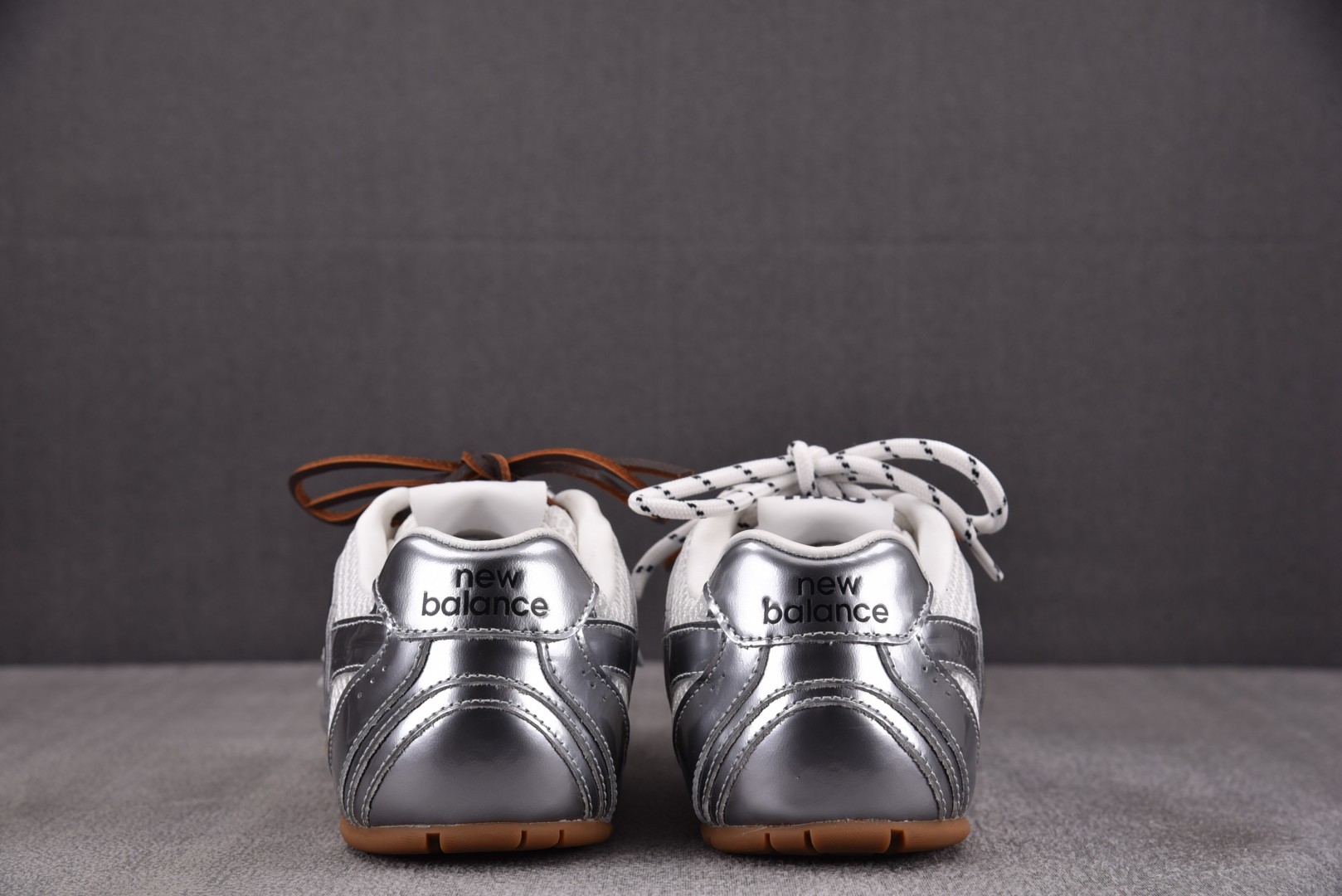NB530 尺码36-45

纯原版出品-New Balance x MIU MIU NB530 银色 
