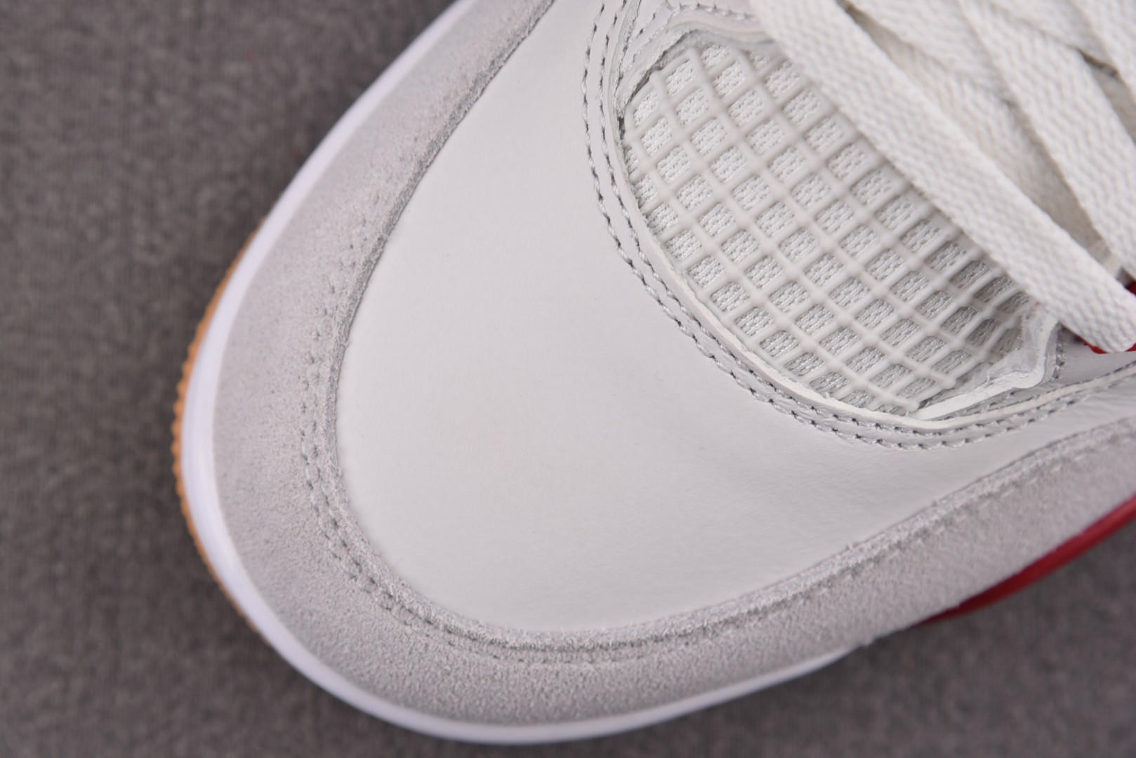 AJ4 尺码40-48.5

纯原版出品-Air Jordan 4 Retro SB Varsity R