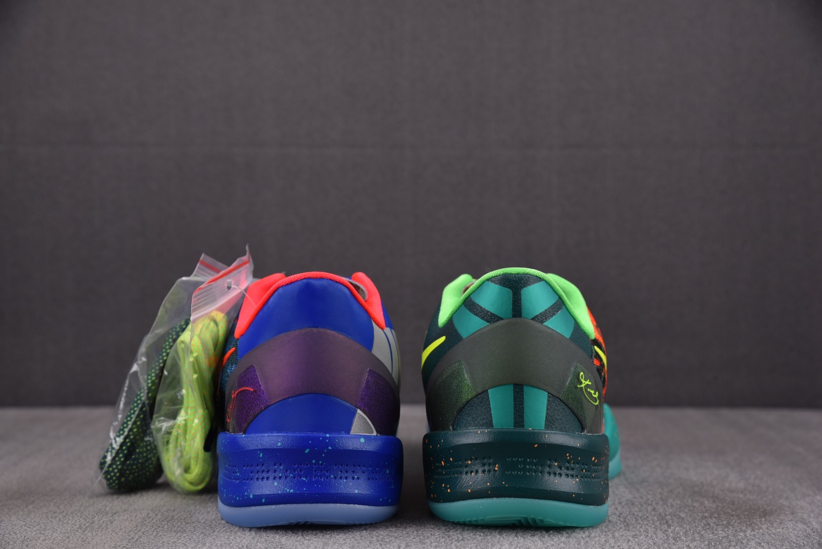 科比 尺码40-48.5

纯原版出品-Kobe 8 Protro 2025 What The Kobe