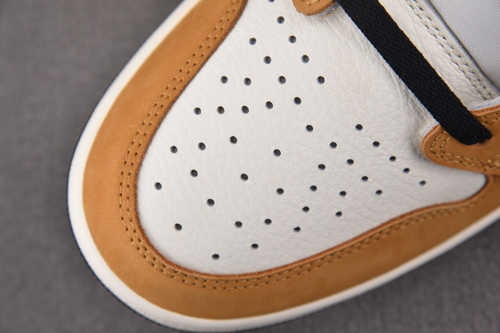 AJ Low 尺码40-48.5

纯原版出品-Air Jordan 1 Low OG Rookie o