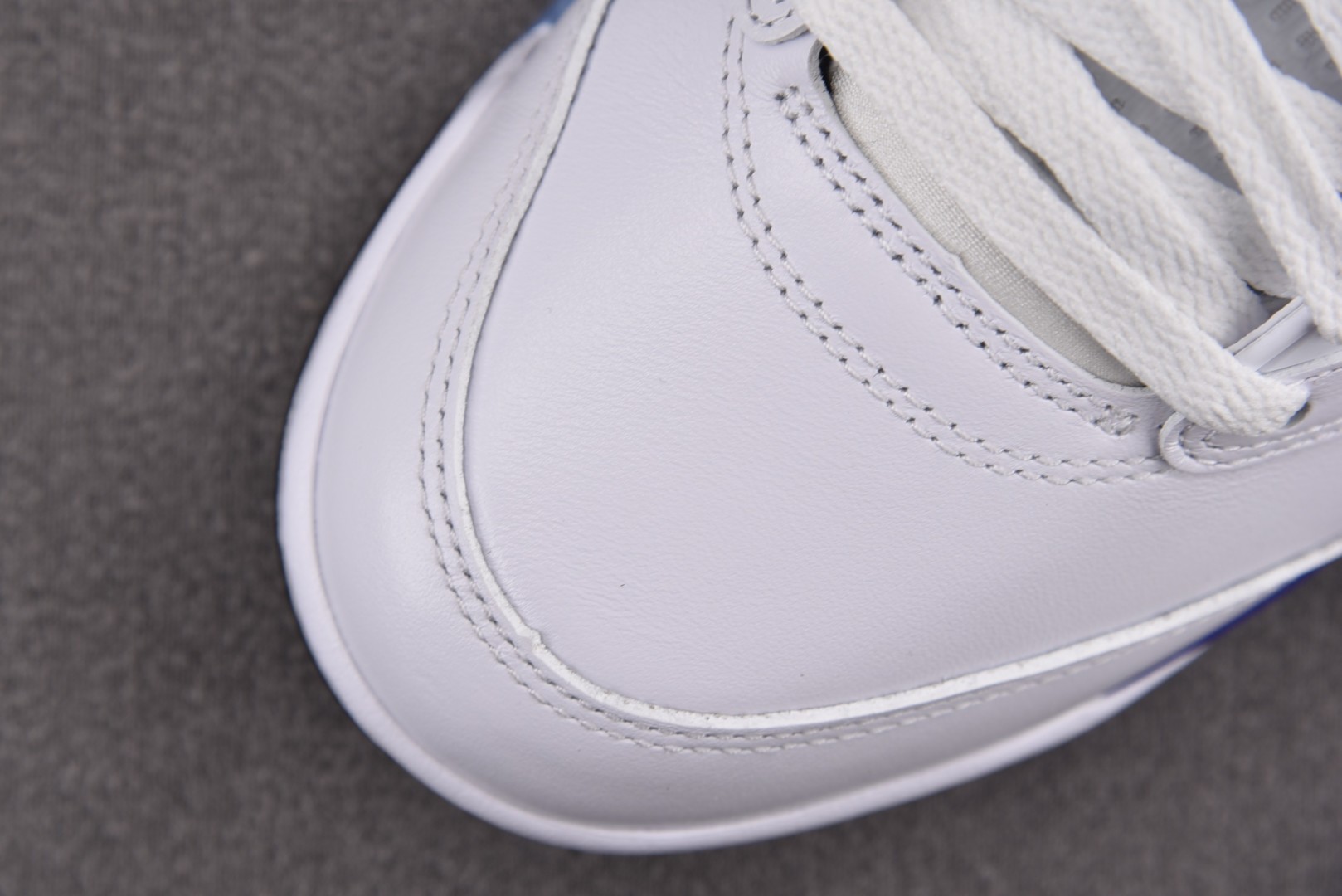 AJ5 尺码40.5-48.5

纯原版出品-Air Jordan 5 Retro 2025 Grape