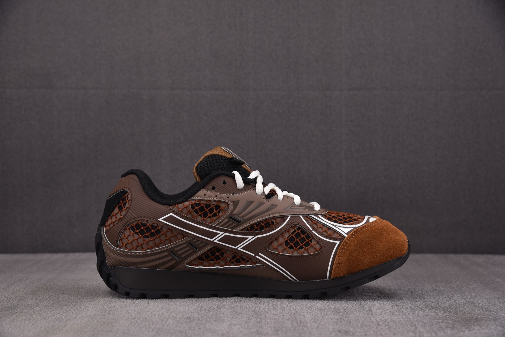 葆蝶家 尺码35-46

纯原版出品-Bottega Veneta Orbit Silver White