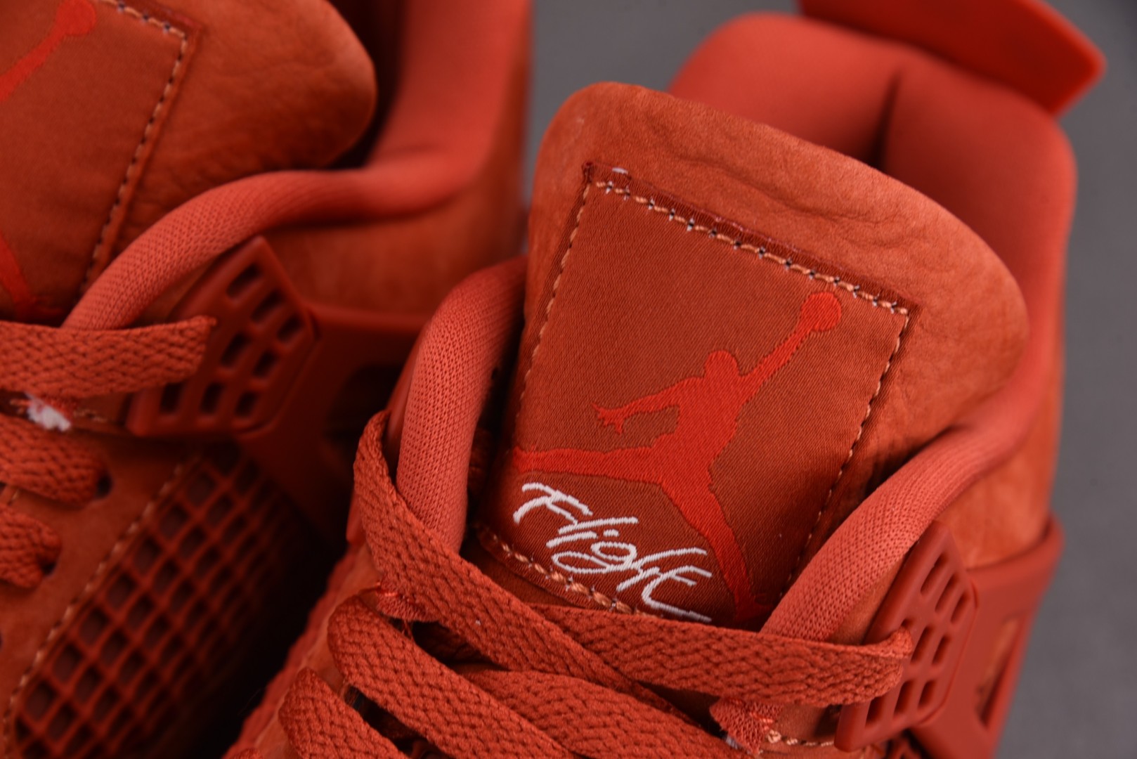 AJ4 尺码36-47.5

纯原版出品-Nigel Sylvester x Air Jordan Ai