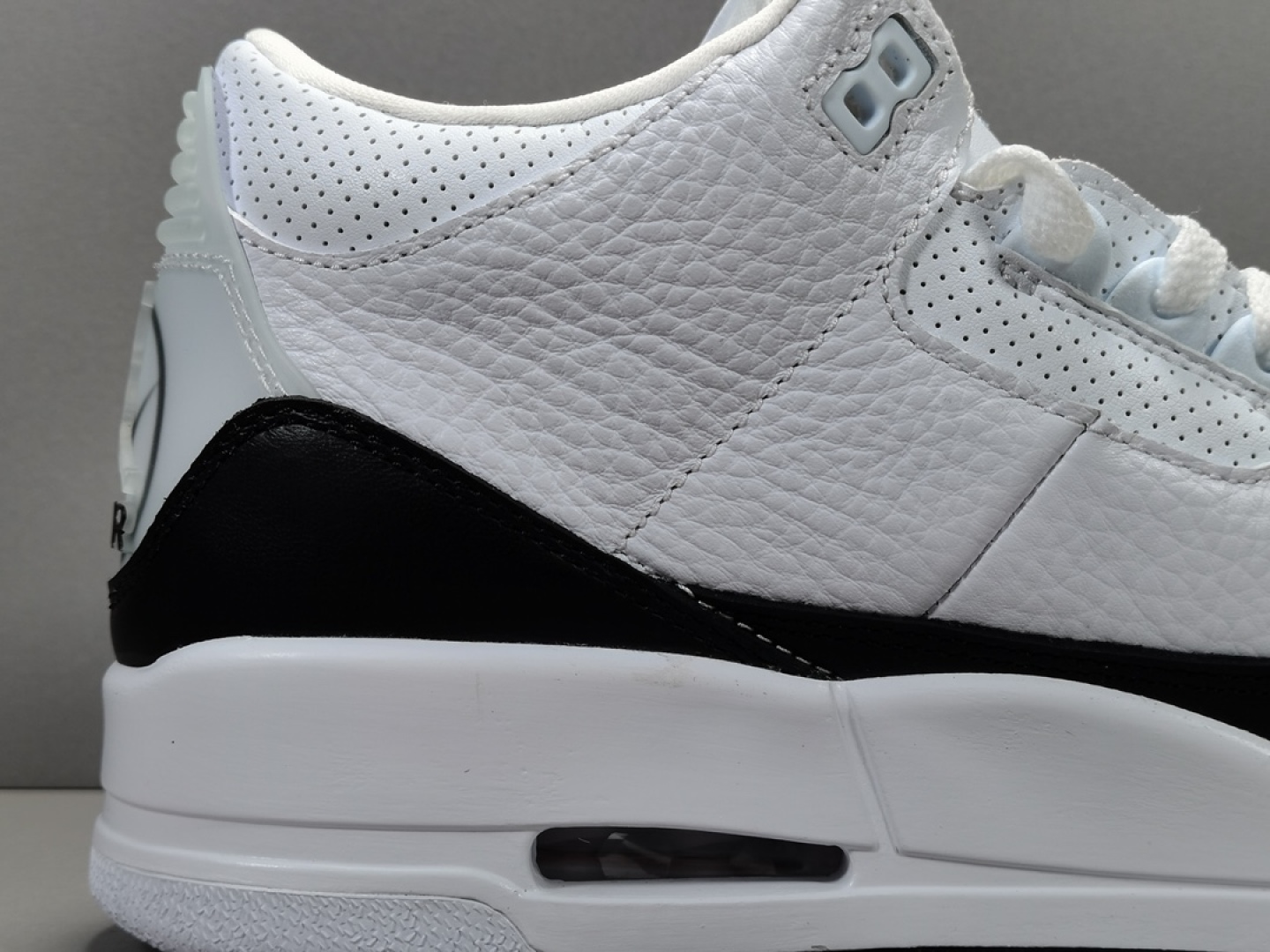  福利特价
【纯原：乔3】藤原浩黑白 闪电  Air jordan 3  X fragment，货号：D