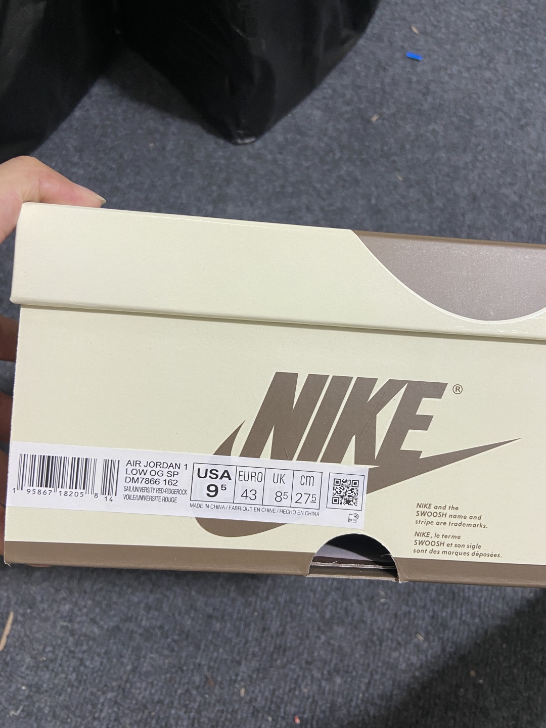 AJ1 Low 白棕倒钩 鞋码：36-47.5

纯原版出品-Travis Scott x Air Jo
