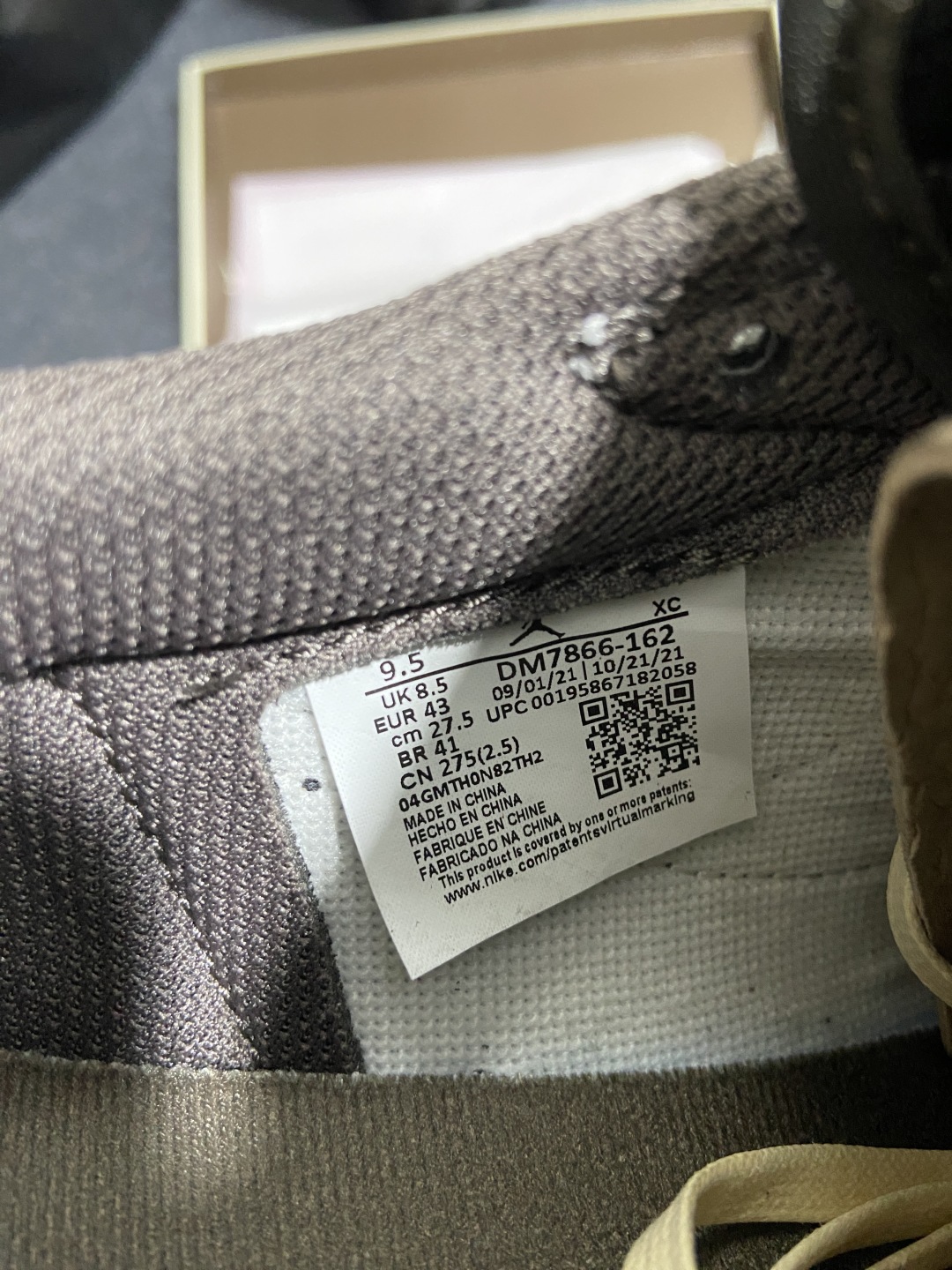 AJ1 Low 白棕倒钩 鞋码：36-47.5

纯原版出品-Travis Scott x Air Jo