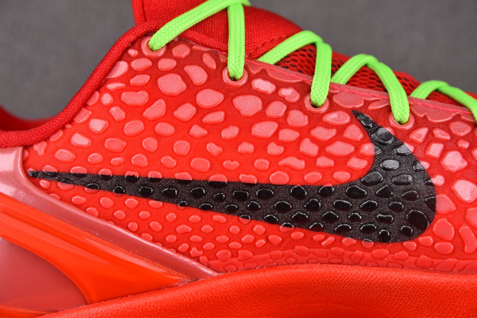 科比6 尺码40-50.5

纯原版出品-NK Kobe 6 Protro“Reverse Grinch