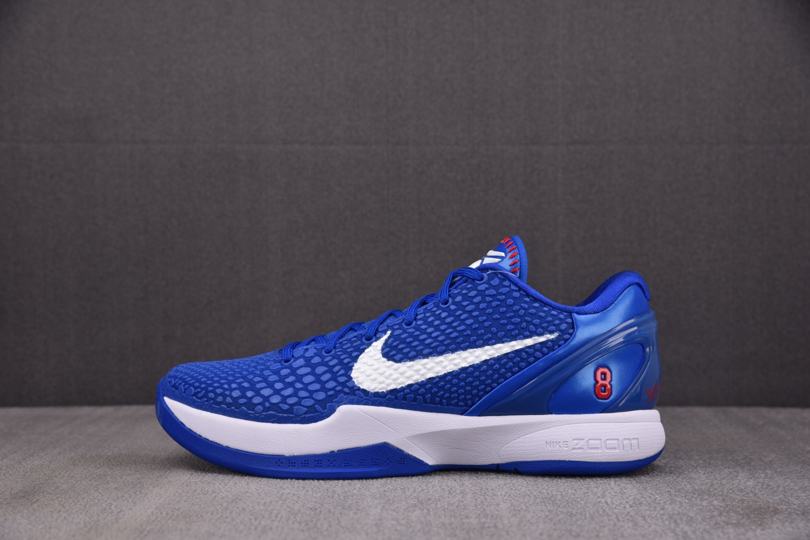 科比6 尺码40-50.5

纯原版出品-NK Zoom Kobe 6 Protro Dodgers 道