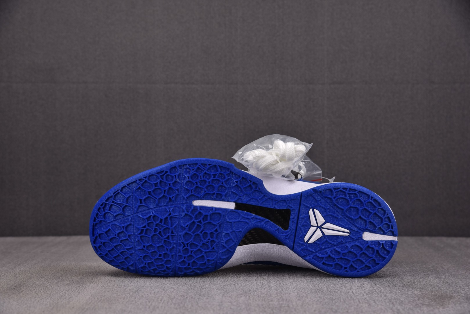 科比6 尺码40-50.5

纯原版出品-NK Zoom Kobe 6 Protro Dodgers 道