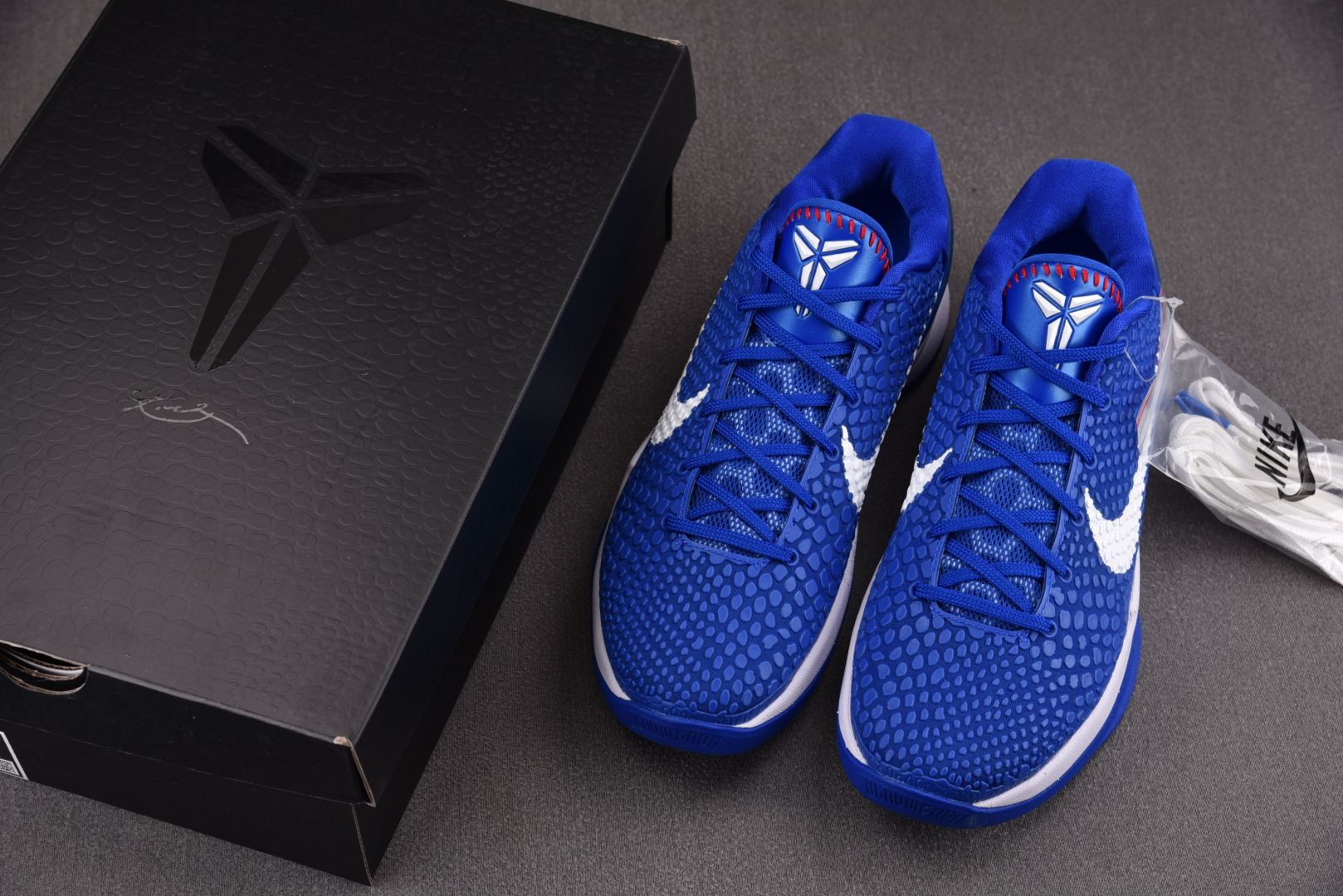 科比6 尺码40-50.5

纯原版出品-NK Zoom Kobe 6 Protro Dodgers 道