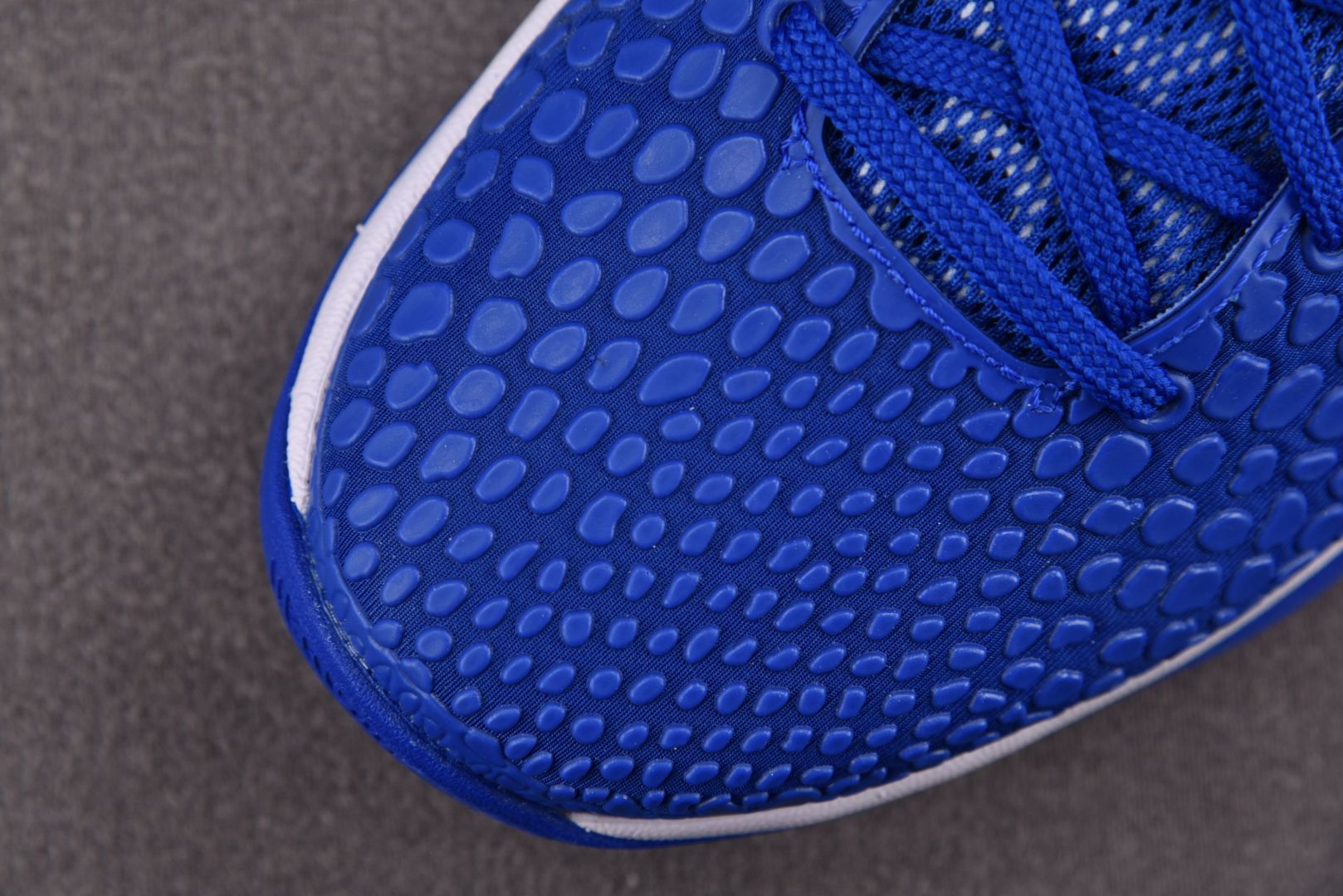 科比6 尺码40-50.5

纯原版出品-NK Zoom Kobe 6 Protro Dodgers 道