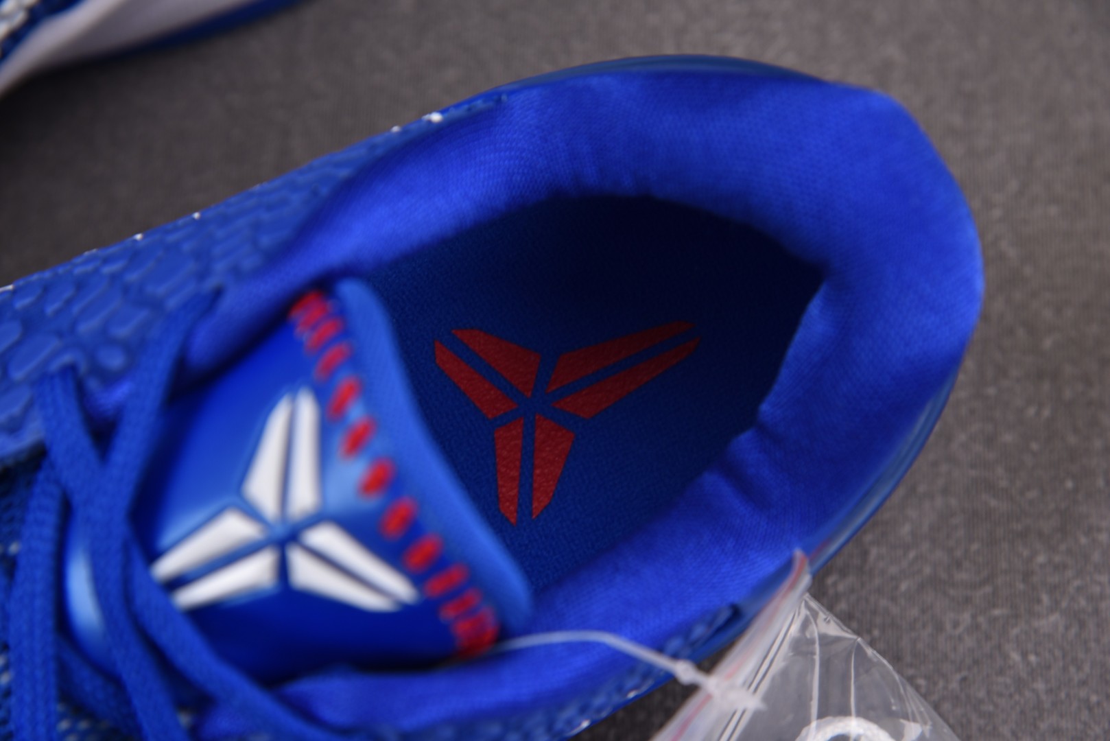 科比6 尺码40-50.5

纯原版出品-NK Zoom Kobe 6 Protro Dodgers 道