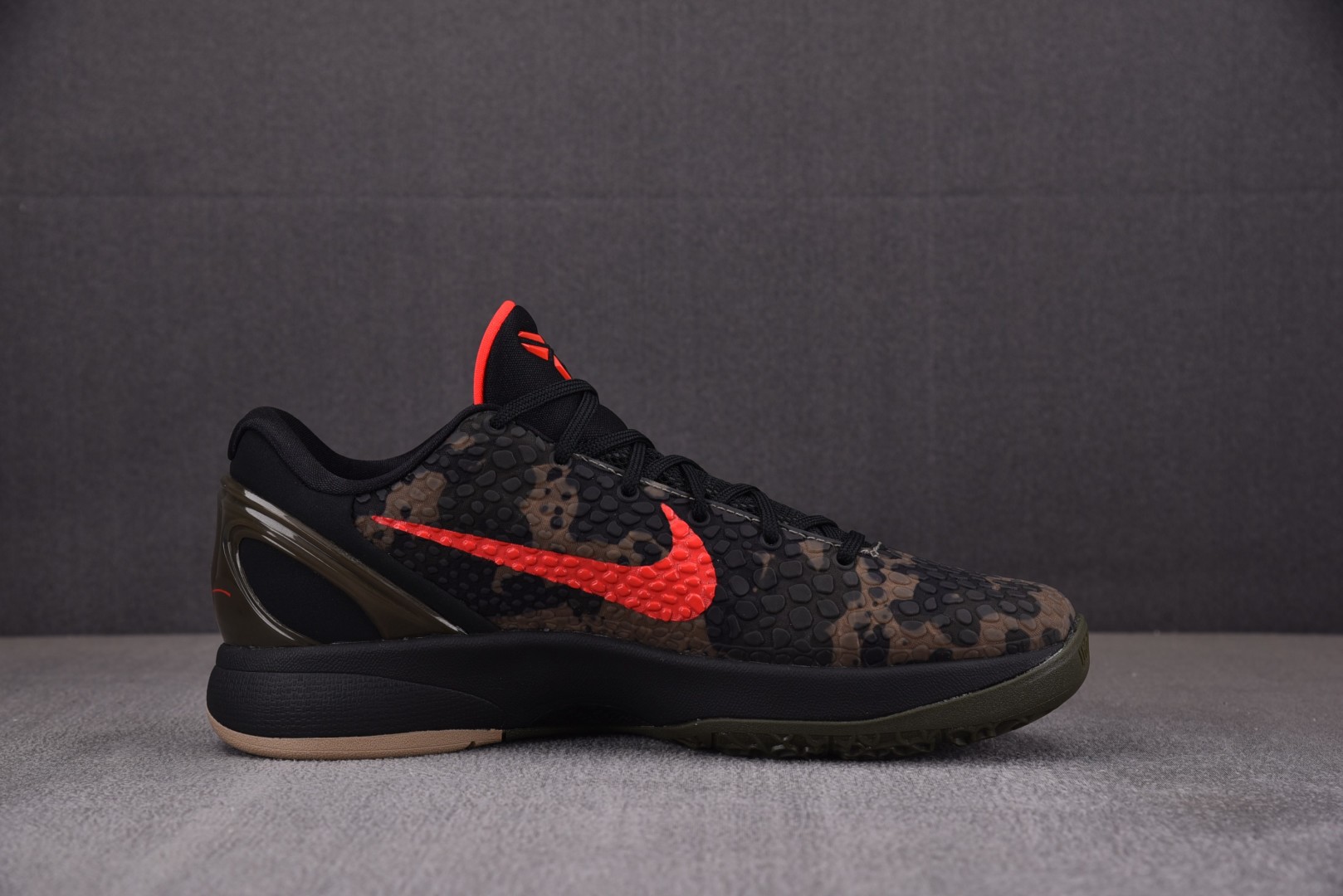 科比6 尺码40-50.5

纯原版出品-NK Zoom Kobe 6 Protro“Italian C