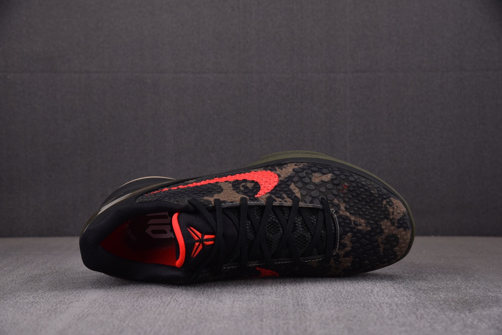 科比6 尺码40-50.5

纯原版出品-NK Zoom Kobe 6 Protro“Italian C