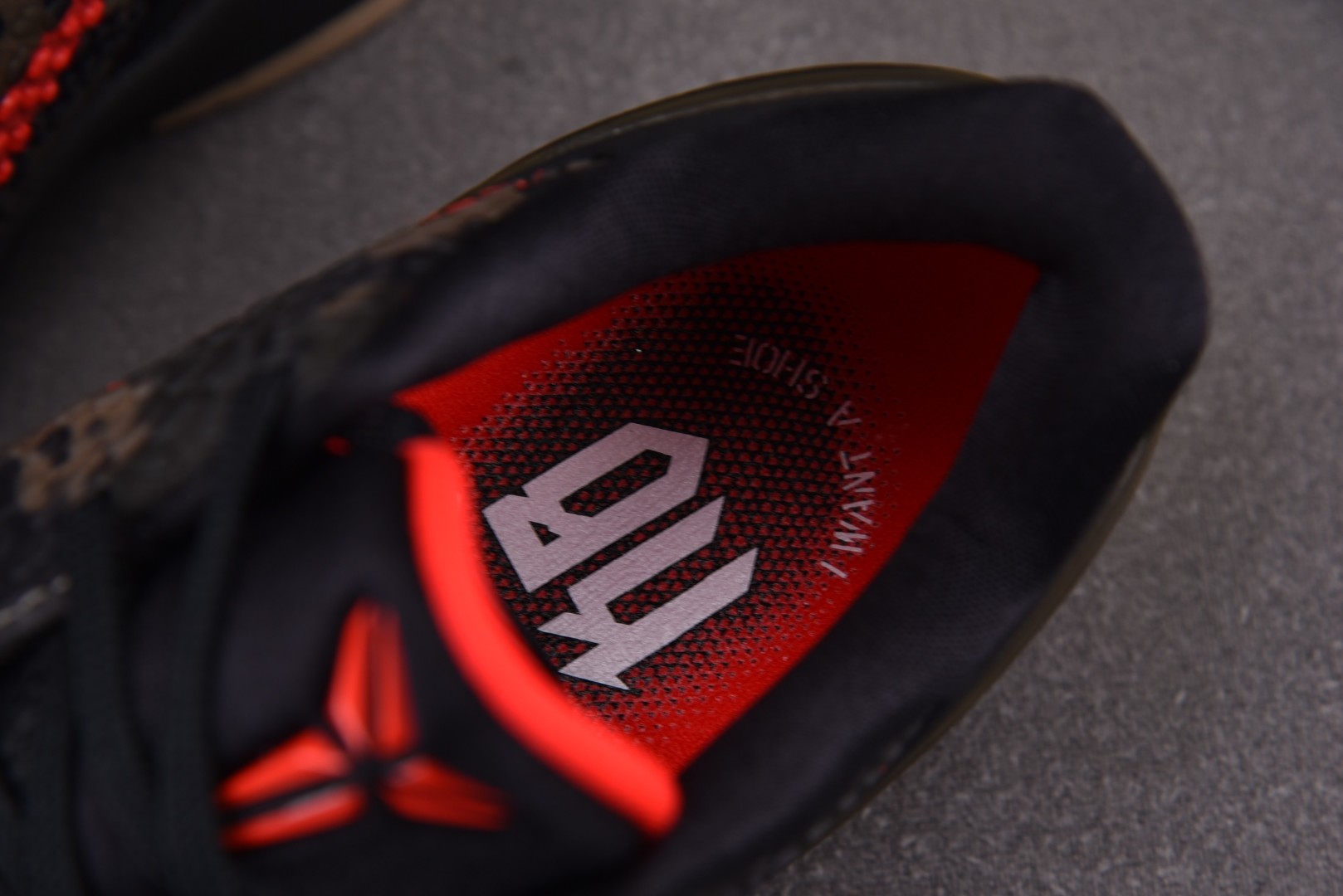 科比6 尺码40-50.5

纯原版出品-NK Zoom Kobe 6 Protro“Italian C