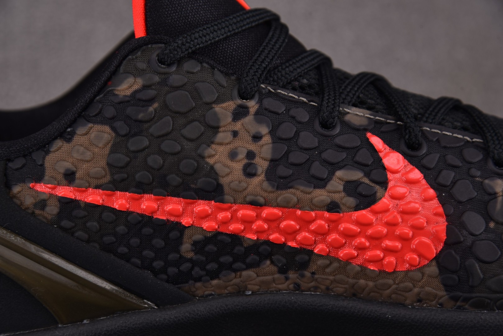 科比6 尺码40-50.5

纯原版出品-NK Zoom Kobe 6 Protro“Italian C
