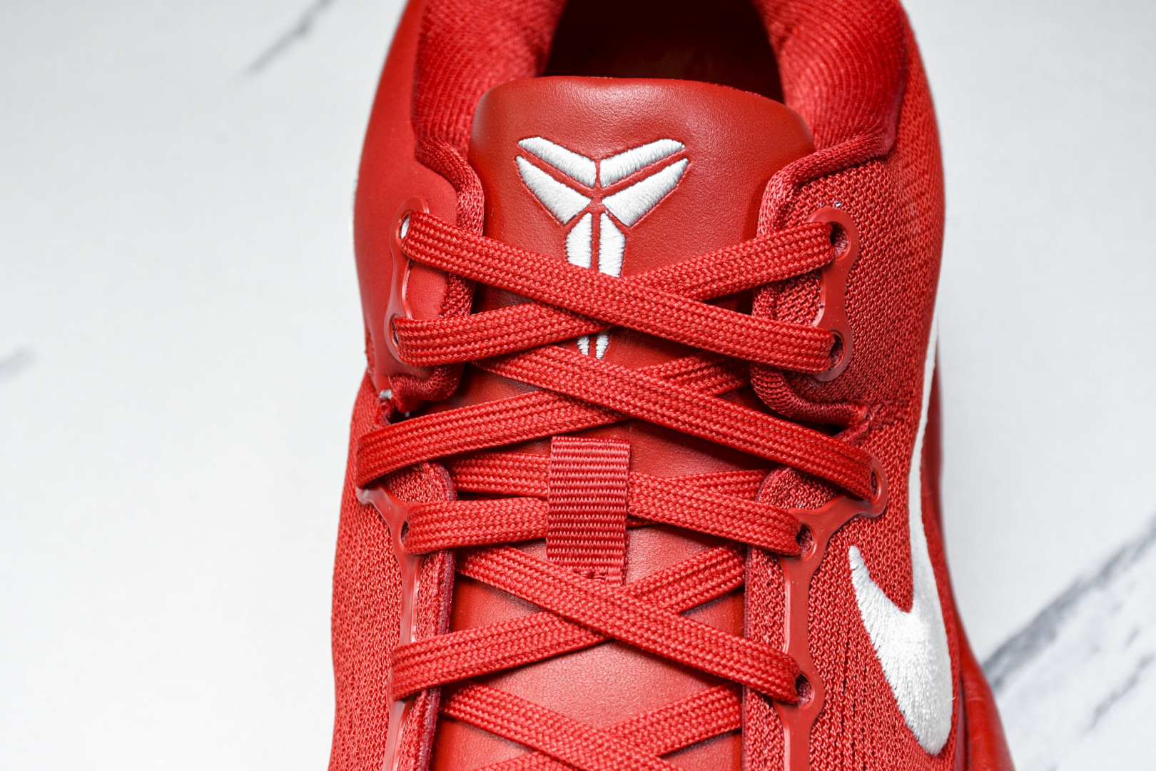 科比8 尺码40-50.5

纯原版出品-NK Kobe 8 Protro Wolf Grey 运动鞋 