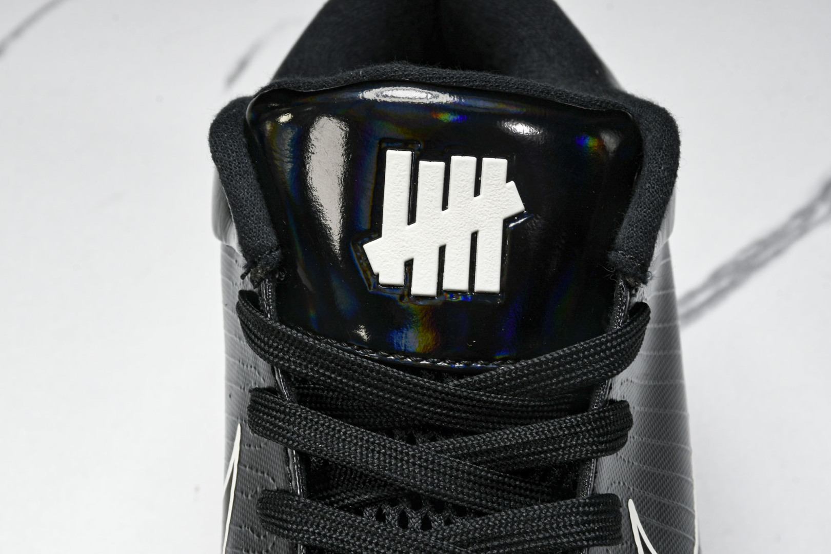 科比4 尺码40-50.5

纯原版出品-Undefeated x NK Kobe 4 P Rrotro