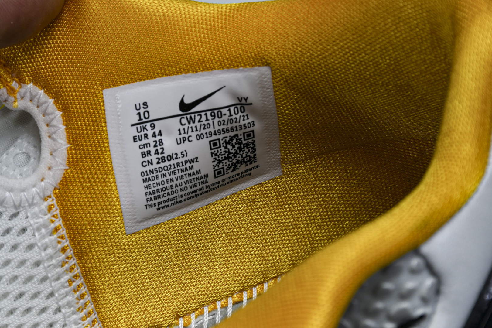 科比6 尺码40-50.5

纯原版出品-Kobe 6 Protro“White Del Sol”蛋白黄