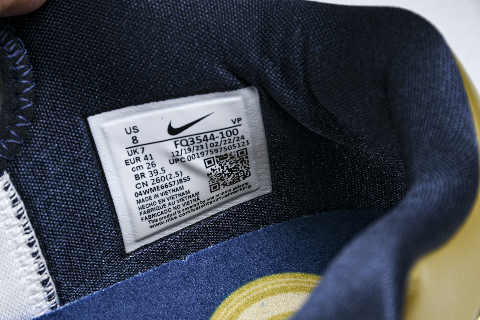 科比4 尺码40-50.5

纯原版出品-NK Zoom Kobe 4 Protro Gold Meda