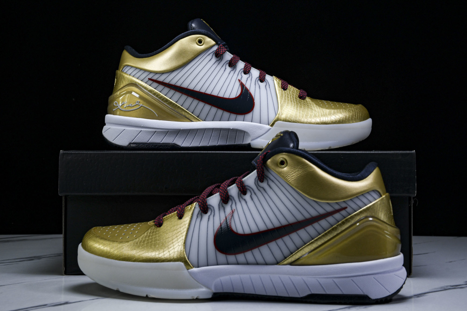 科比4 尺码40-50.5

纯原版出品-NK Zoom Kobe 4 Protro Gold Meda